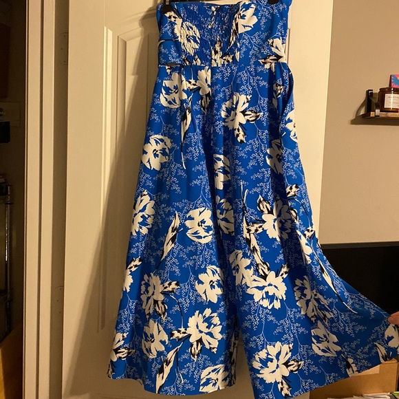 Entro Blue and White Floral Jumpsuit - Picture 2 of 3